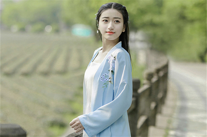  匠心啟航閱讀設計刺繡漢元素長款褙子