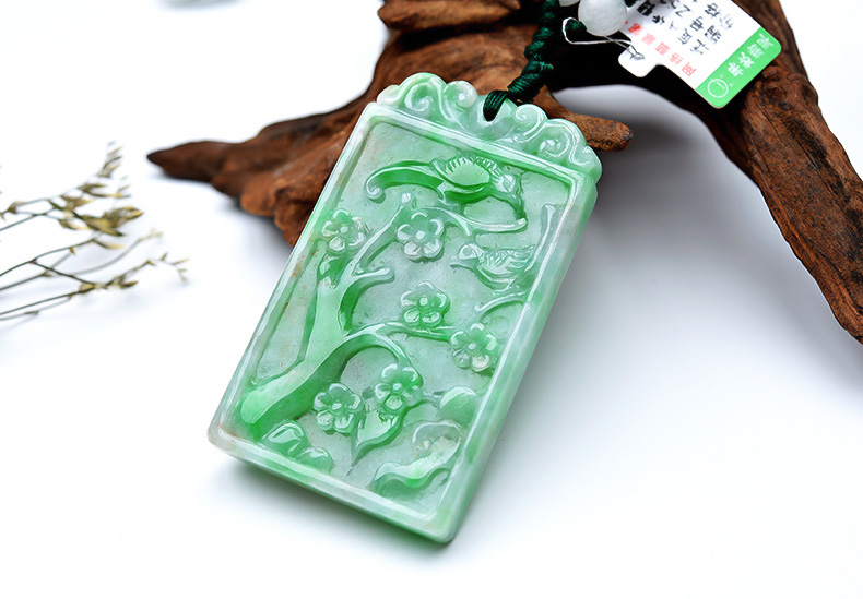 陽(yáng)綠翡翠喜鵲牌喜上眉梢玉牌吊墜