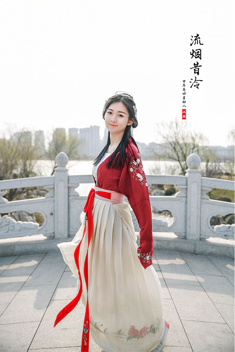 漢服女夏裝對(duì)襟齊腰齊胸襦裙