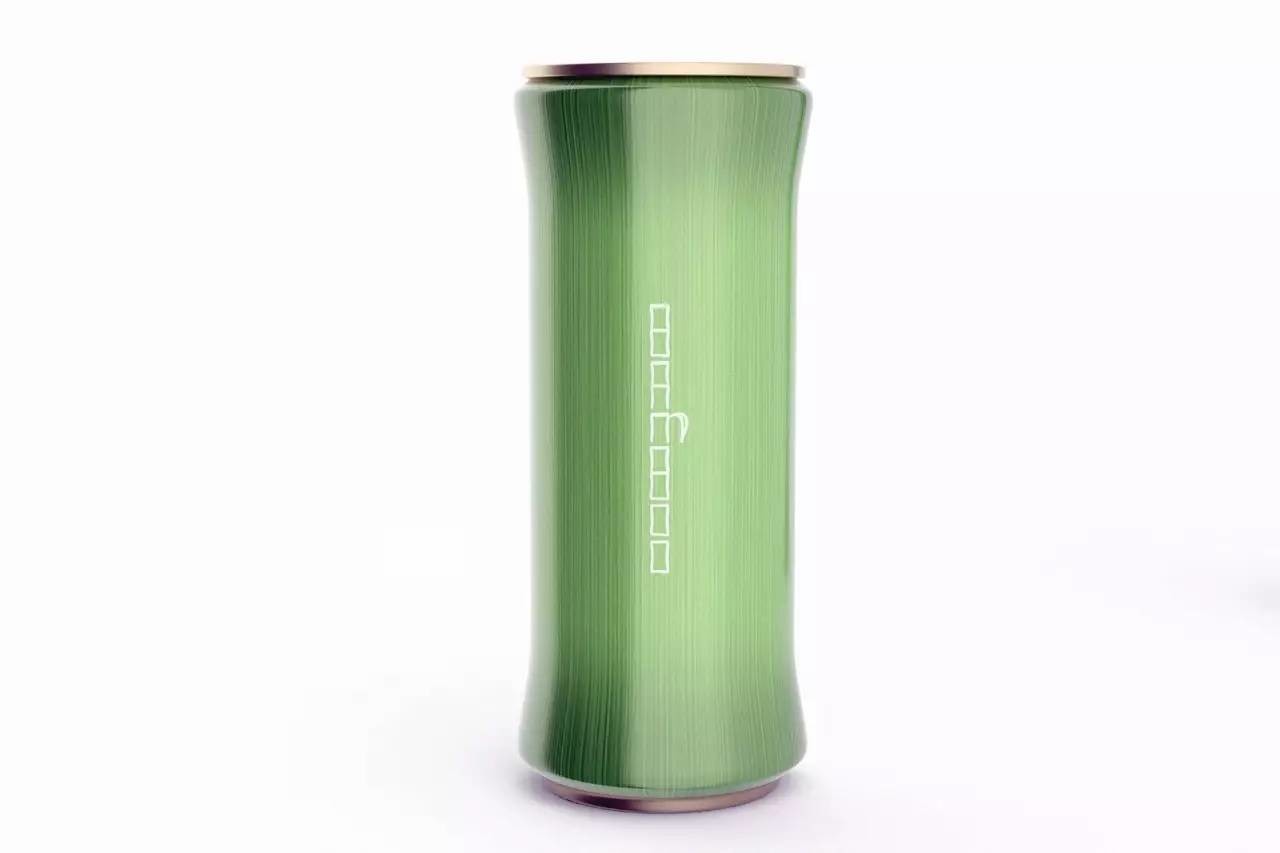 創(chuàng)意清涼的竹子易拉罐飲料包裝設(shè)計