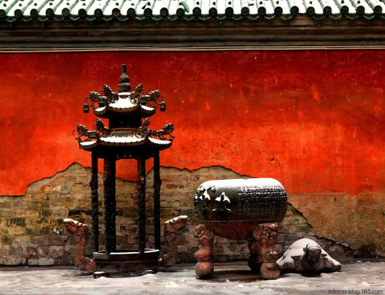 武當(dāng)山千里冰封萬(wàn)里雪飄