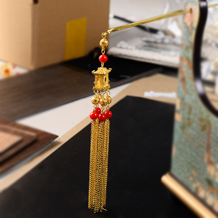 新娘中式金色流蘇發(fā)飾，古裝發(fā)梳步搖