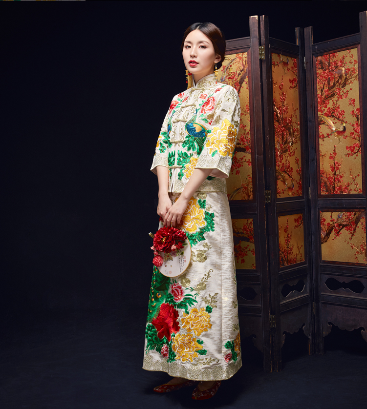 復(fù)古中式白色孔雀刺繡禮服，唐裝刺繡精美龍鳳