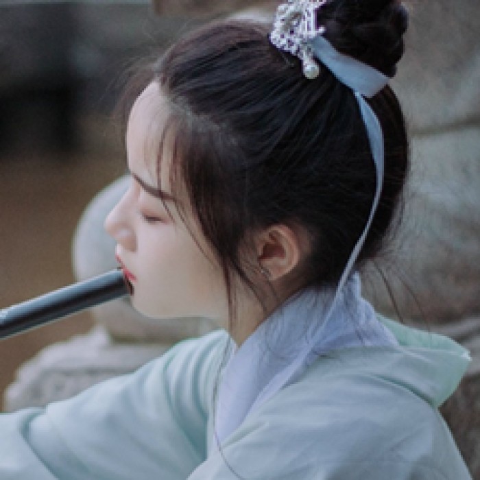 英氣瀟灑女子古風(fēng)頭像，古典真人頭像