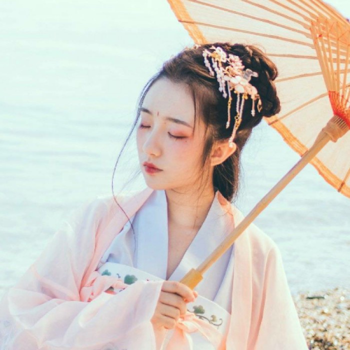 淡雅古裝女子頭像，清幽古風(fēng)頭像真人