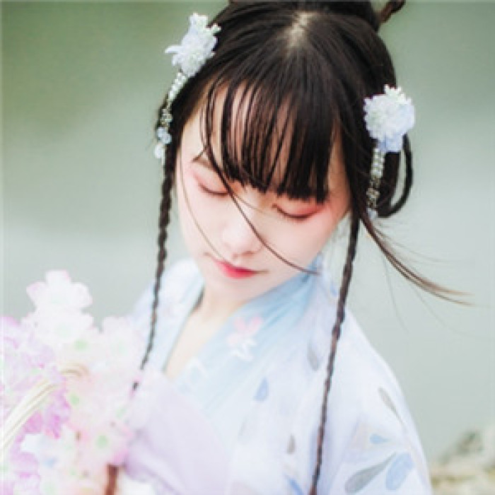 花容月貌古風(fēng)女子頭像，秀雅匠心啟航閱讀qq頭像