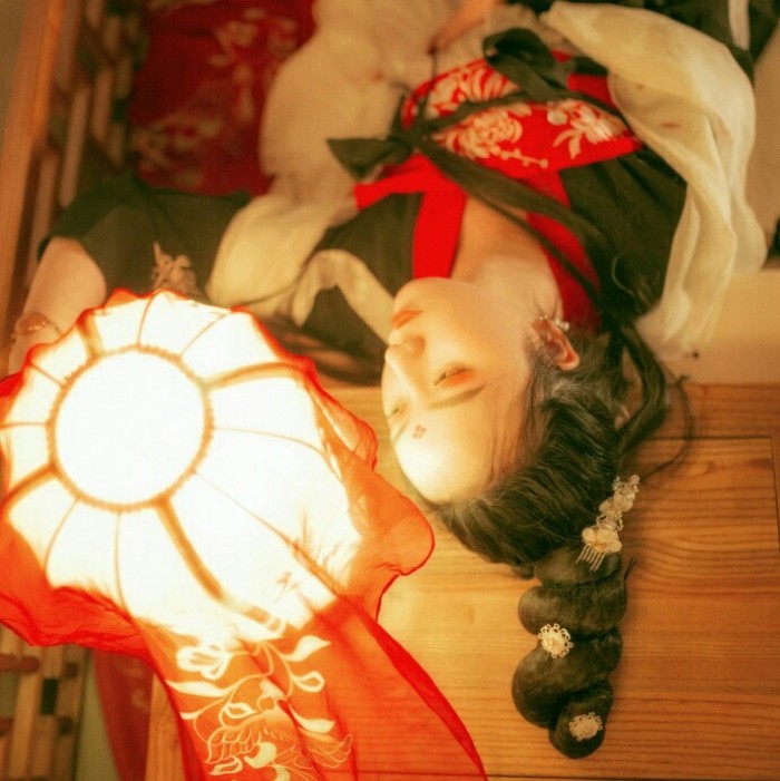 美艷古裝女子古風(fēng)頭像，沉魚(yú)落雁之姿