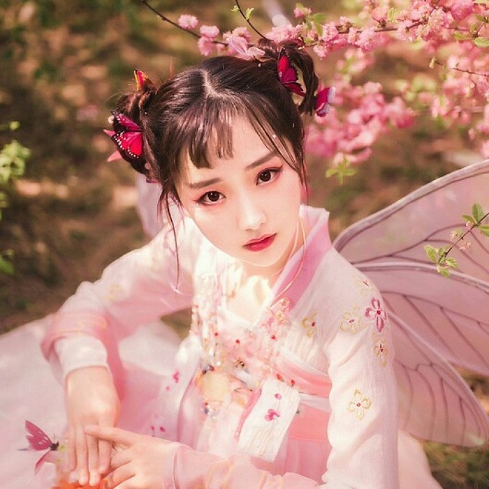 美艷古裝女子古風(fēng)頭像，沉魚(yú)落雁之姿