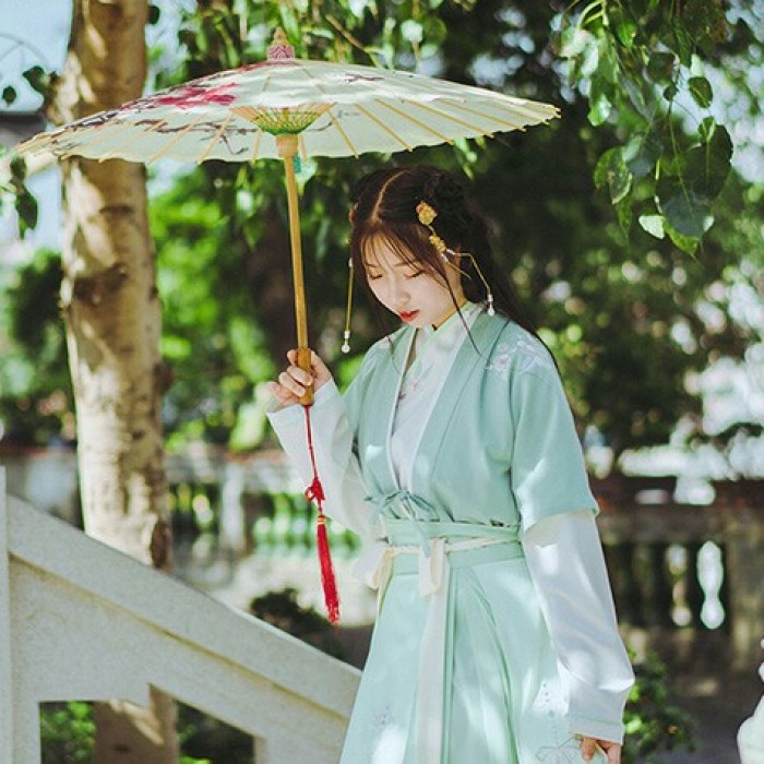 溫柔可人古風(fēng)漢服女子頭像，端莊秀麗女生頭像