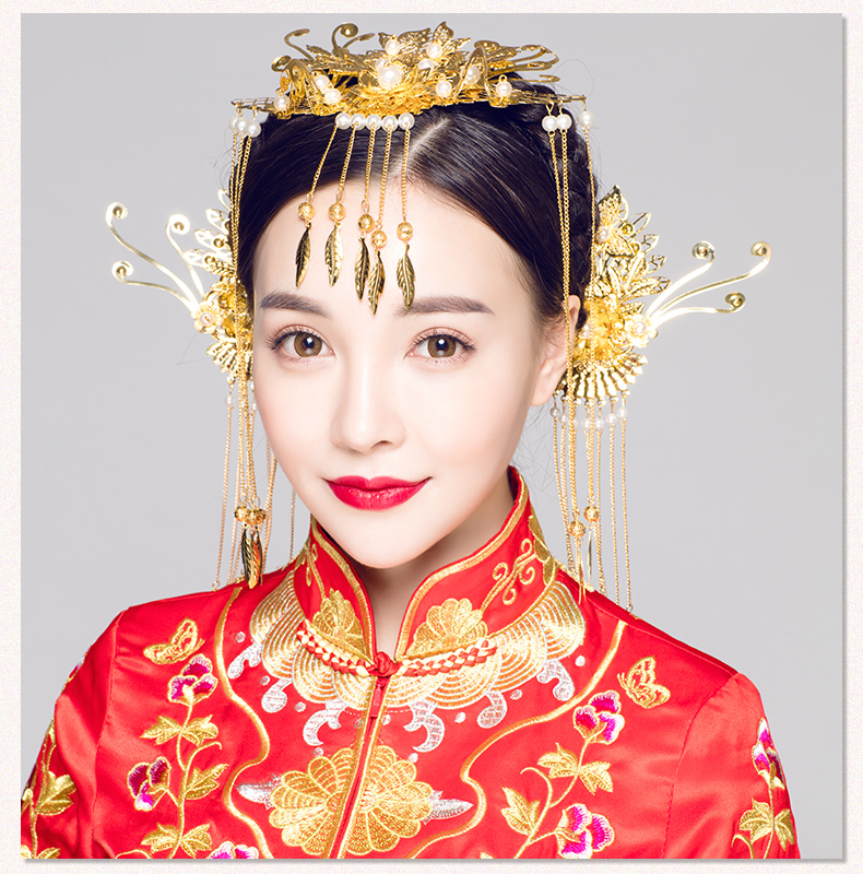 步搖古典造型新娘頭飾，金色花枝高貴發(fā)飾