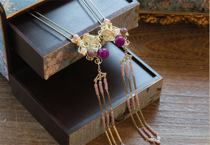 紫色串珠流蘇鳳冠結(jié)婚頭飾，中式古裝發(fā)飾