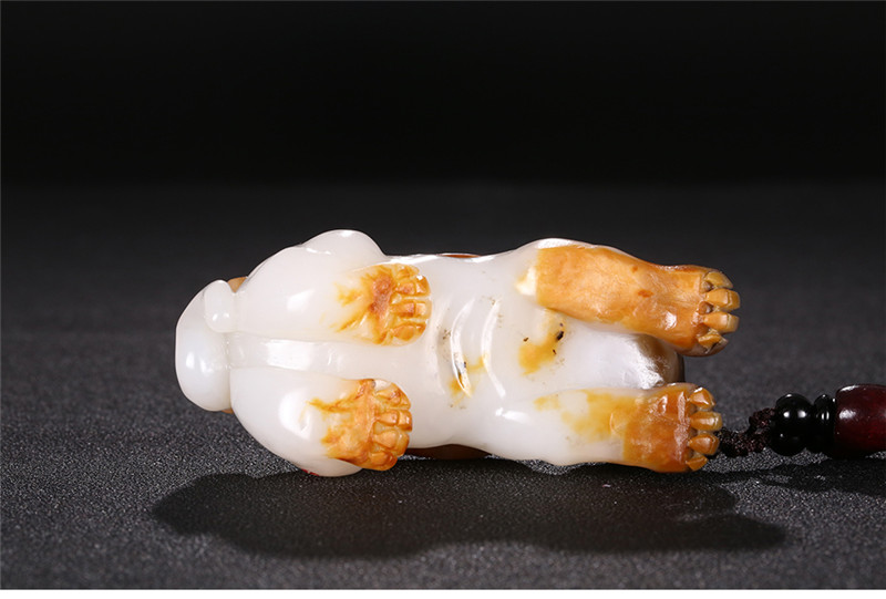 神獸飛虎手把件掛件，天然白玉手玩件玉石小擺