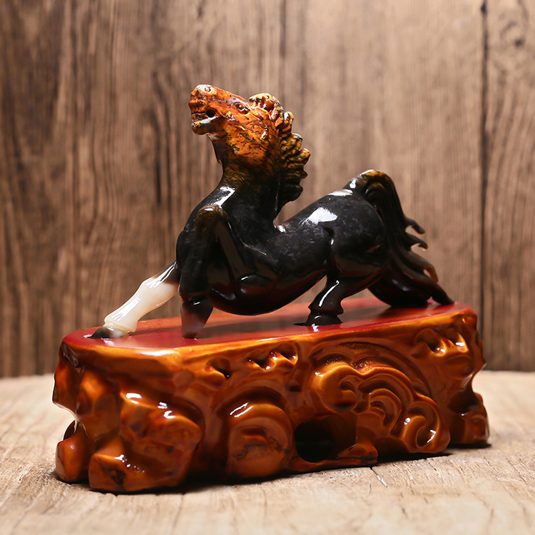 馬到功成天然和田玉手把件，玉石生肖馬擺件