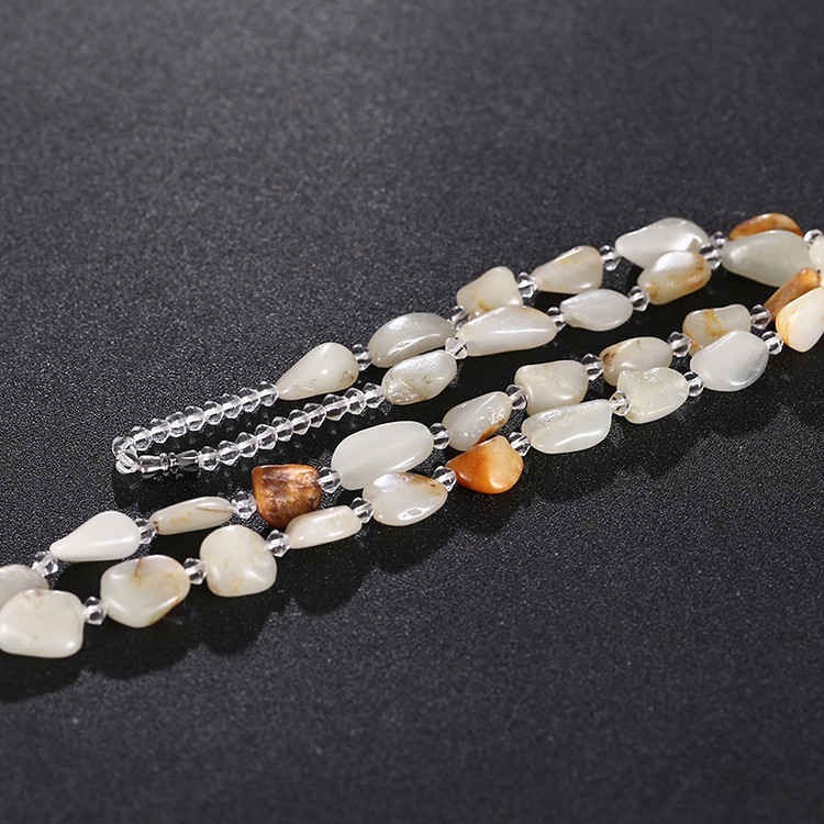 和田玉原石獨(dú)籽項(xiàng)鏈，玉石毛衣鏈?zhǔn)执? src="/yuedu/d/file/bigpic/190404/04/14-1FQQ45404.jpg" / data-KrSL="MkXn38"><img alt=