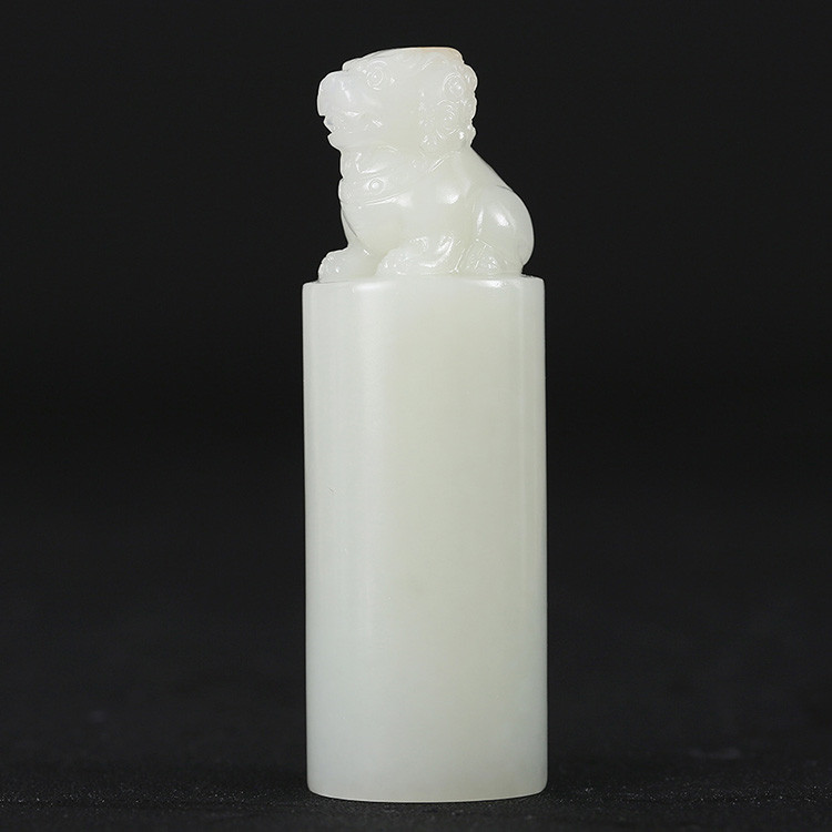 獅子和田玉手把件印章，天然玉石小巧擺件