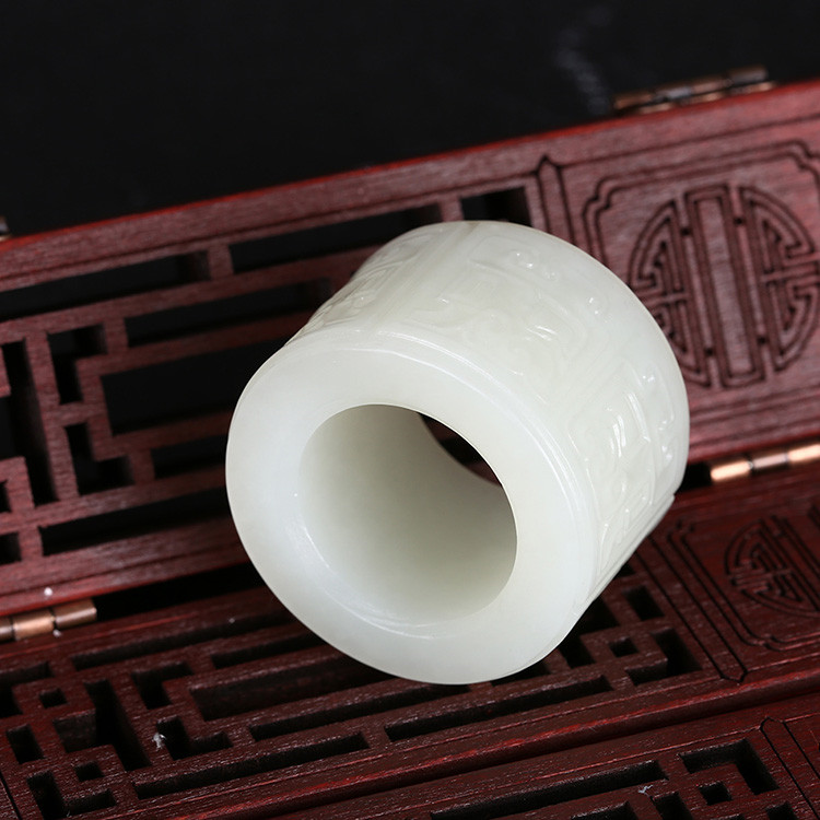 男士如意和田玉扳指，天然白玉手玩件獸面紋蘇