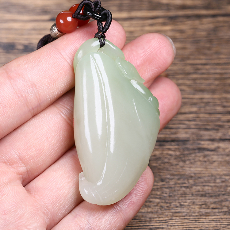 和田翠青玉山料魚掛墜，玉墜蓮蓬玉石項鏈