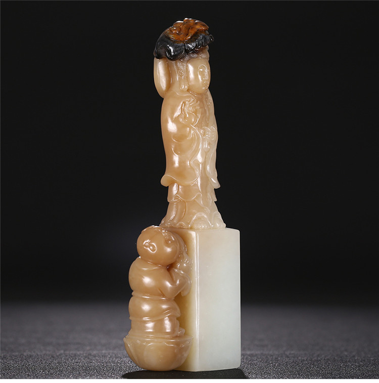 童子拜觀音白玉印章，立體圓雕和田玉手把件