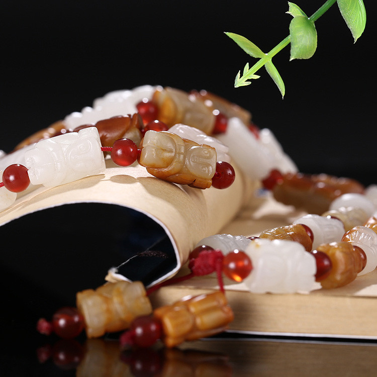 32顆和田玉珠佛像項(xiàng)鏈，真皮玉鏈天然白玉手鏈