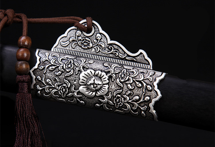 精美花紋剛唐劍兵器，古韻防銀裝黑紅劍