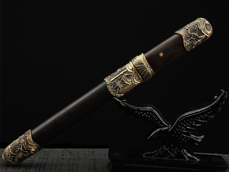 梅蘭竹菊八面四君子劍，中國(guó)傳統(tǒng)象征紋飾寶劍