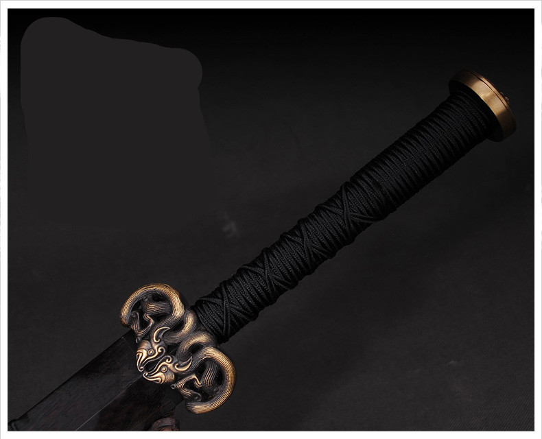 櫑具劍八面漢劍花紋鋼長(zhǎng)款，蓬勃生機(jī)有力量