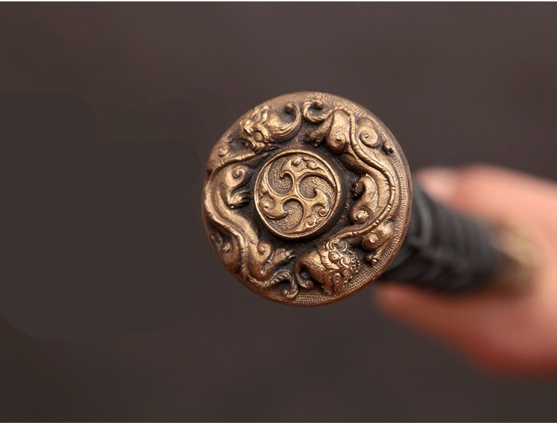 九龍羽毛紋漢劍，長劍雙手寶劍