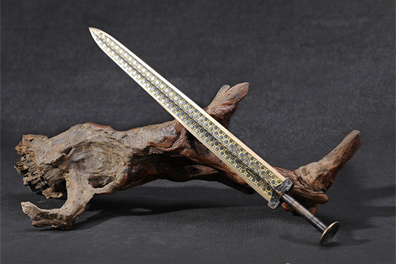 越王勾踐劍青銅劍，仿古兵器寶劍圖片