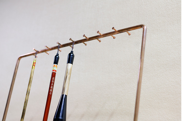 紫銅精品硯石毛筆掛，中式書法擺件筆架