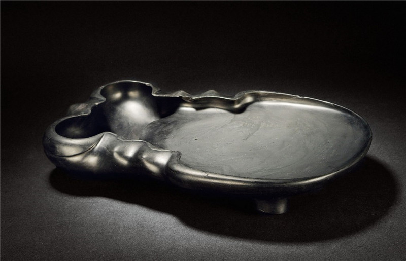 文房四寶硯臺(tái)之名硯?kù)ǔ? src="/yuedu/d/file/bigpic/190404/04/14-1FR4154156-52.jpg" / data-dyP5="snPCbF"><img alt=