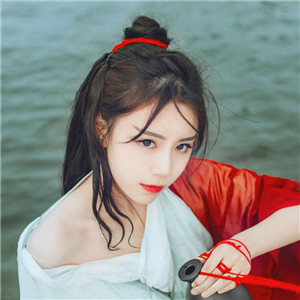 俠骨柔情女子古風頭像大全，紅衣似火灼人眼