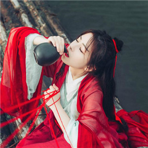 俠骨柔情女子古風頭像大全，紅衣似火灼人眼