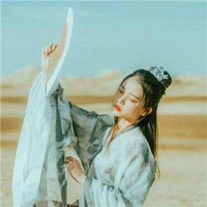 大漠孤煙古風(fēng)女子真人頭像，唯美女生qq頭像
