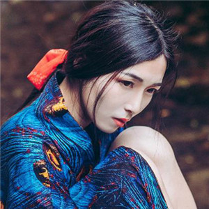 林間溪水靈氣女子頭像，唯美古風(fēng)頭像真人