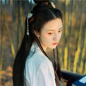 竹青風(fēng)悠女子清雅古風(fēng)頭像，唯美女生真人頭像