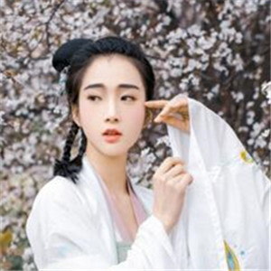 櫻花樹下古風女子頭像，真人古風頭像大全
