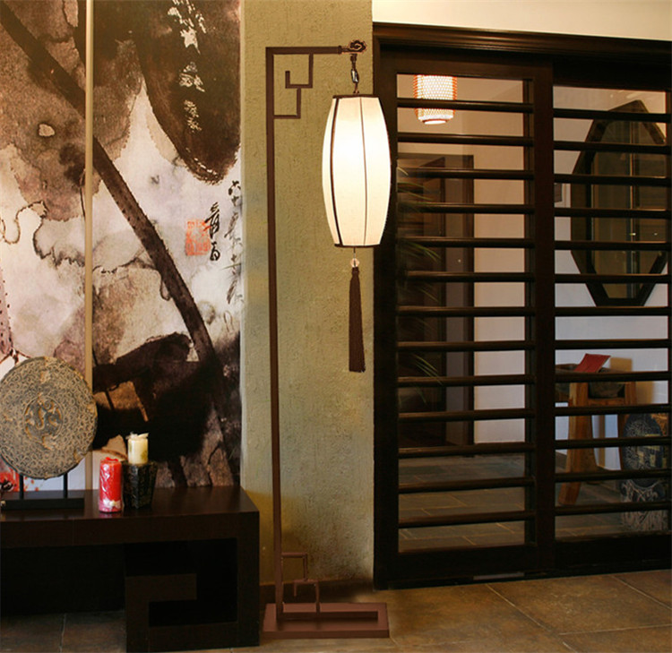 現(xiàn)代仿古鐵藝落地?zé)?，古典新中式立式燈? src="/yuedu/d/file/bigpic/190404/04/14-1FRF95941.jpg" / data-97Jz="gkVIS1"><img alt=