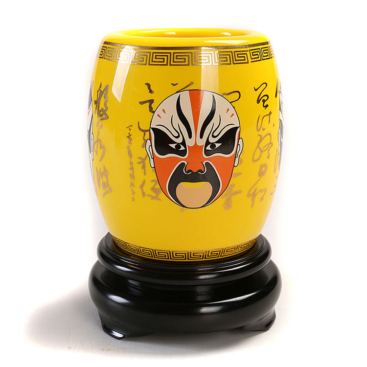 匠心啟航閱讀京劇國粹黃釉臉譜景德鎮(zhèn)陶瓷筆筒