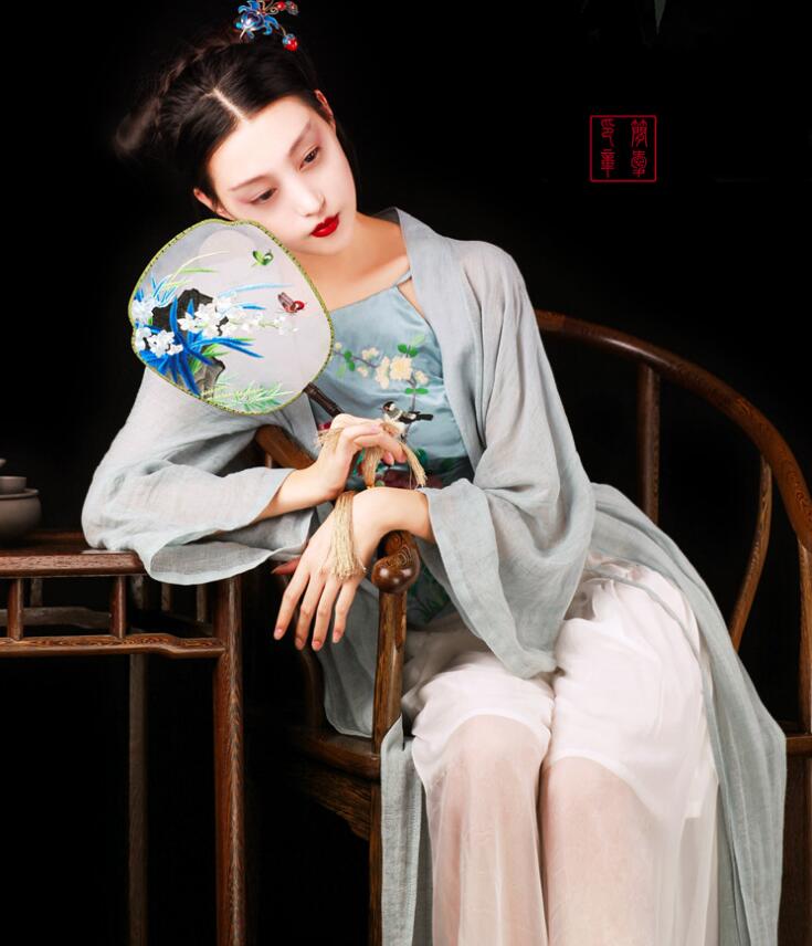 簡(jiǎn)潔中式麻紗漢服，開衫披風(fēng)褙子漢服圖片