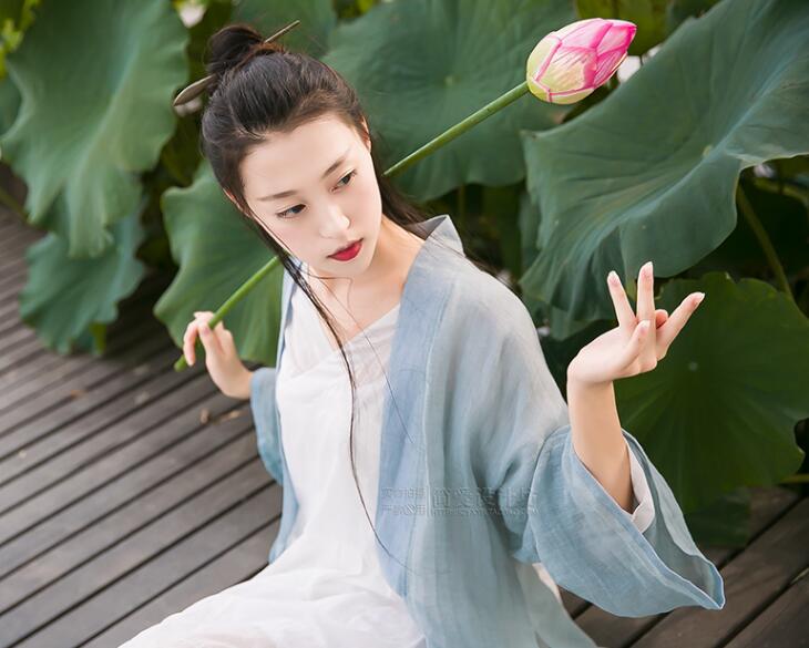 簡(jiǎn)潔中式麻紗漢服，開衫披風(fēng)褙子漢服圖片