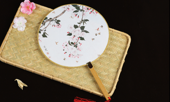 六款圖案女式團扇，古風(fēng)工藝漢服古典扇子圖片