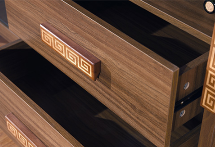 中式實(shí)木儲(chǔ)物柜子，現(xiàn)代簡(jiǎn)約回紋圖案柜子