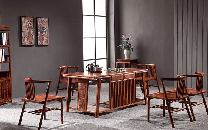 尋一張茶桌，享一方天地