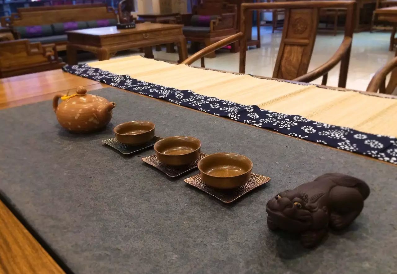 一方茶桌，萬種風情!