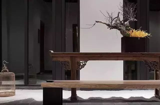 簡約茶桌，簡靜安寧