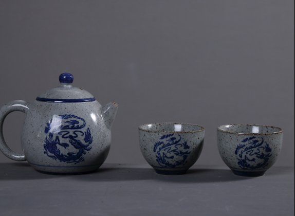 復(fù)古陶瓷一壺兩杯茶具，粗麻繩提梁壺具
