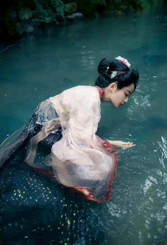 古裝漢服女襦裙，漢元素飄逸清新淡雅漢服