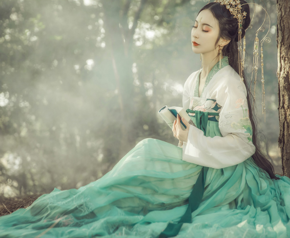 齊胸襦裙?jié)h服，仙女蓮花荷葉刺繡裙