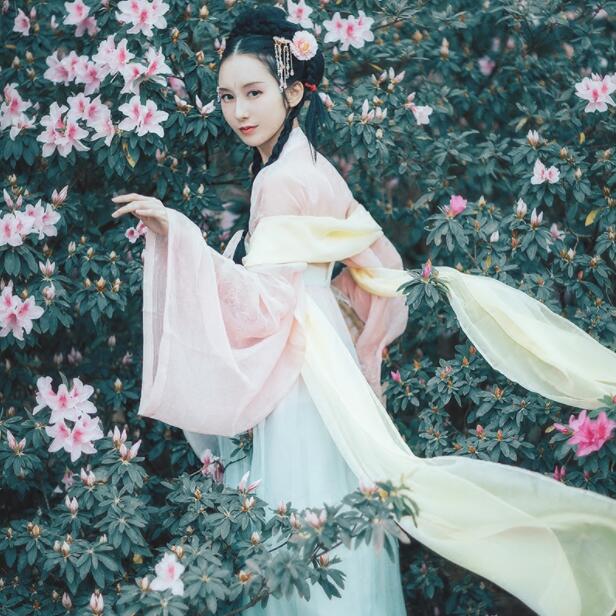 原創(chuàng)繡花齊胸襦裙，仙氣漸變清新漢服