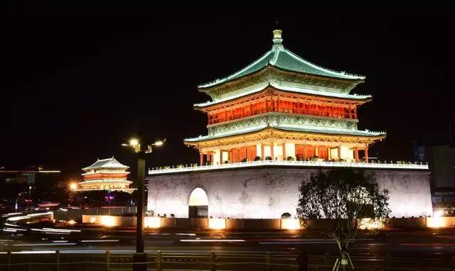 見(jiàn)證歷史滄桑風(fēng)雨的古老大門